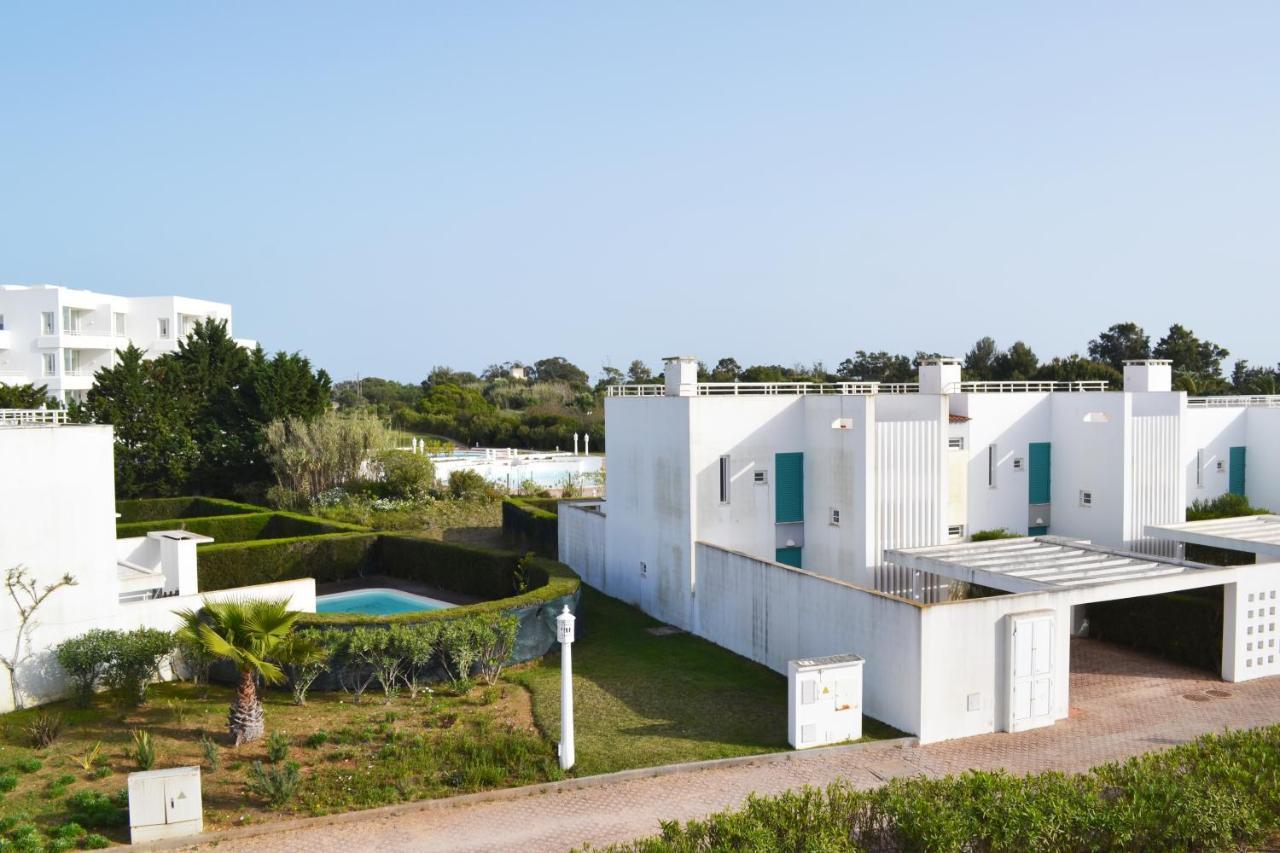 M&L Beach House Alvor Esterno foto