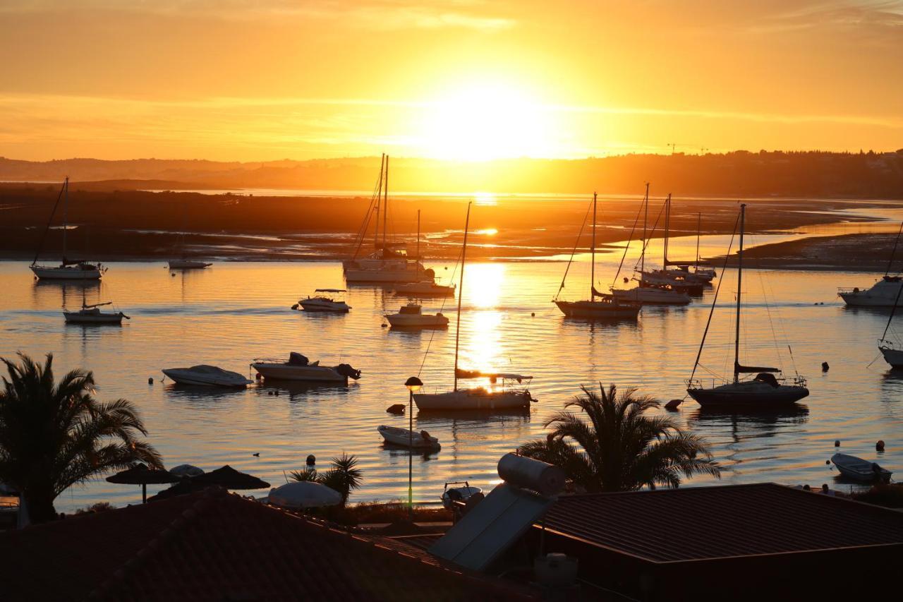 M&L Beach House Alvor Esterno foto